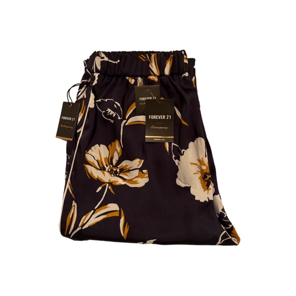 F21 Satin Navy Floral Suit - Picture 4 of 4